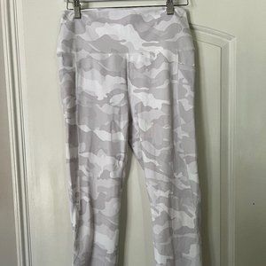 RBX white and grey camo leggings with pockets